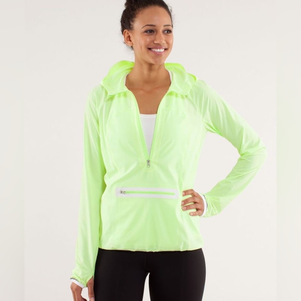 Lululemon Light Weight Half Zip Pullover Size 8
